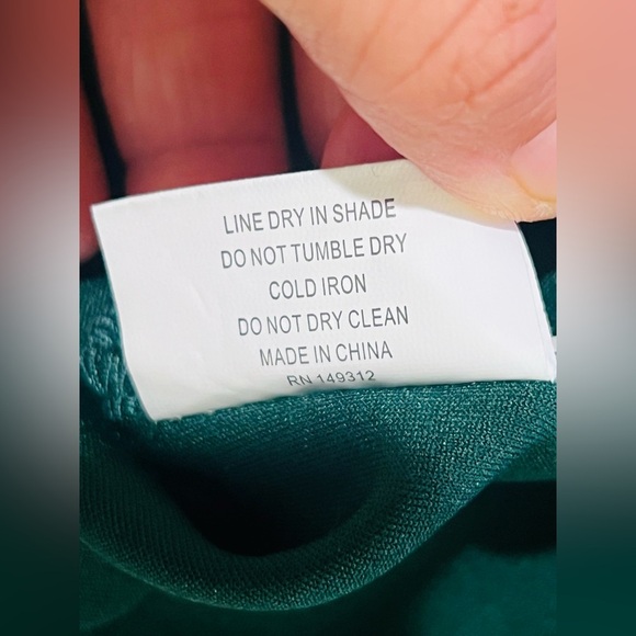 SHOWPO LISTEN TO THE RADIO DRESS IN EMERALD GREEN SIZE 2 - Picture 12 of 16